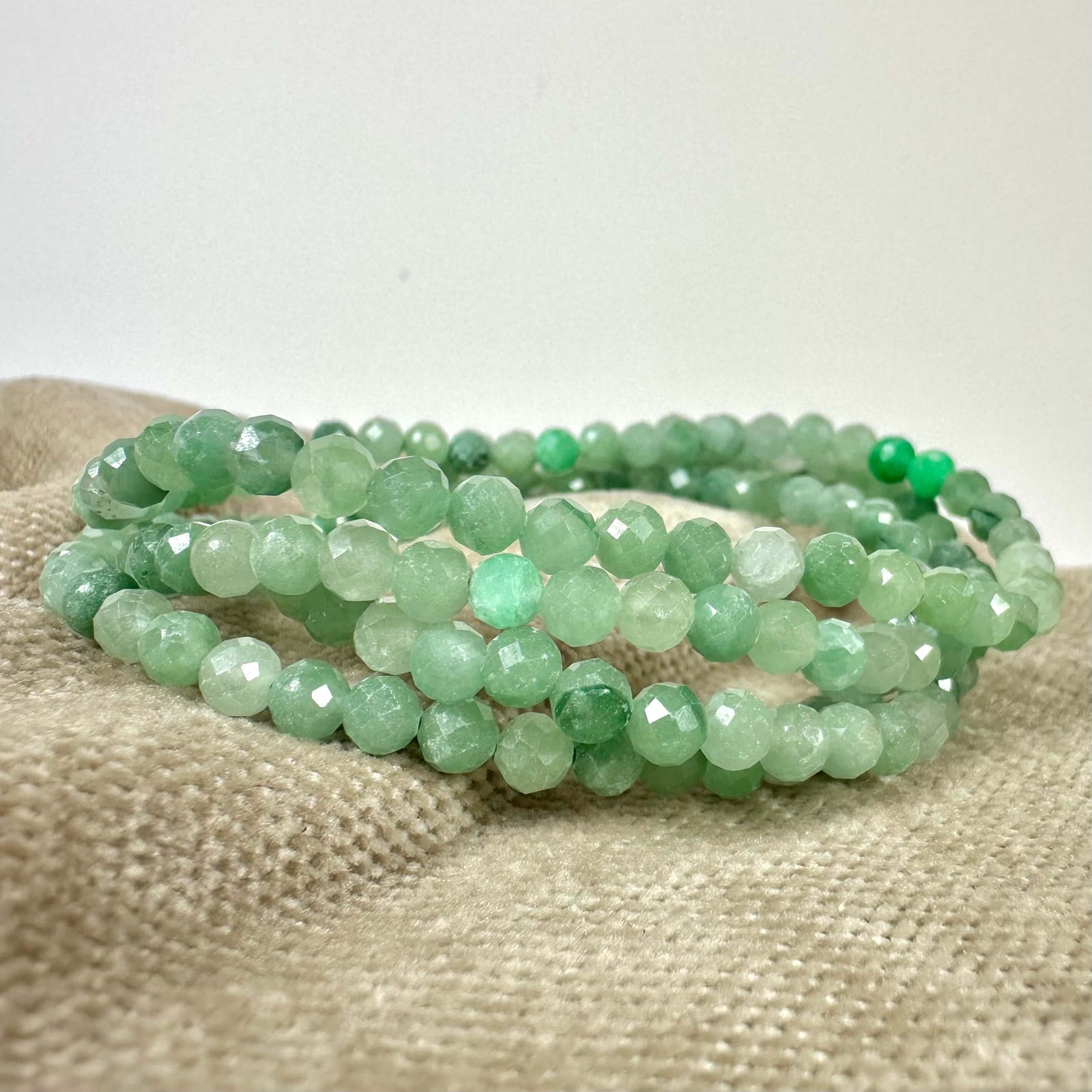 Burma jade facetslebet armbånd