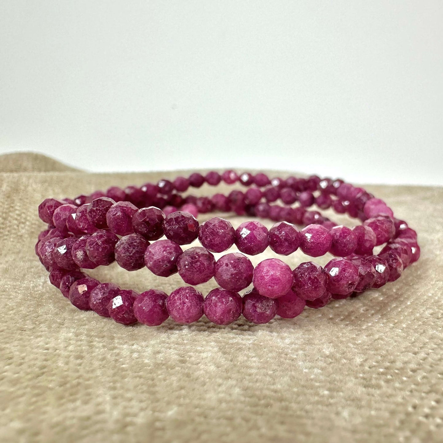 Rubin armbånd 6mm