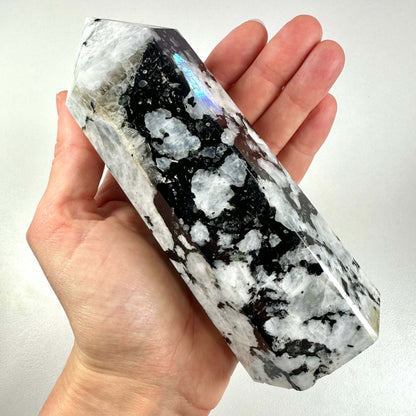 Regnbue Månesten tårn