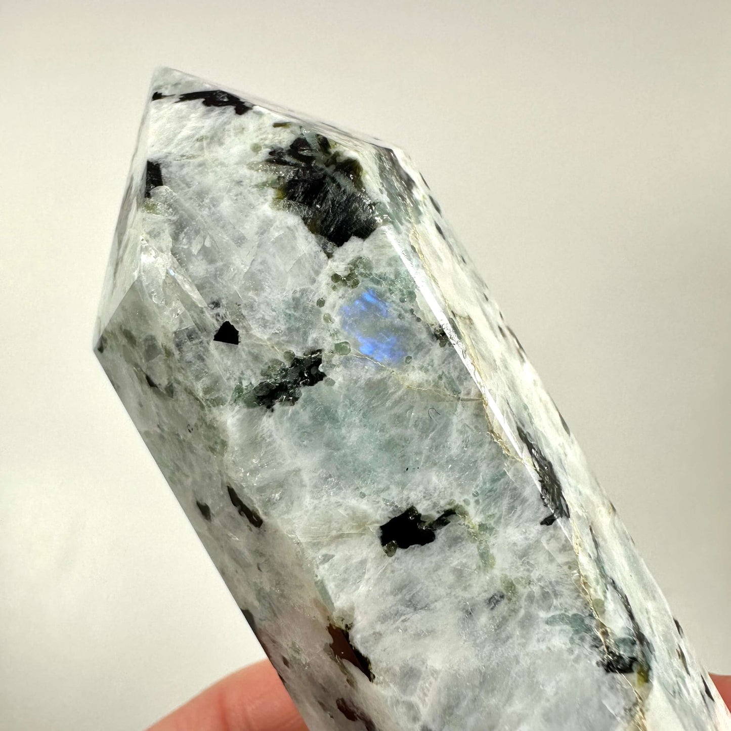 Regnbue Månesten tårn