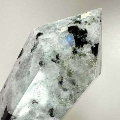 Regnbue Månesten tårn