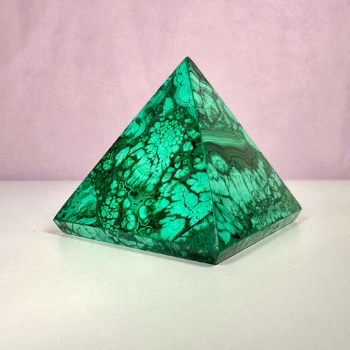 Malakit pyramide