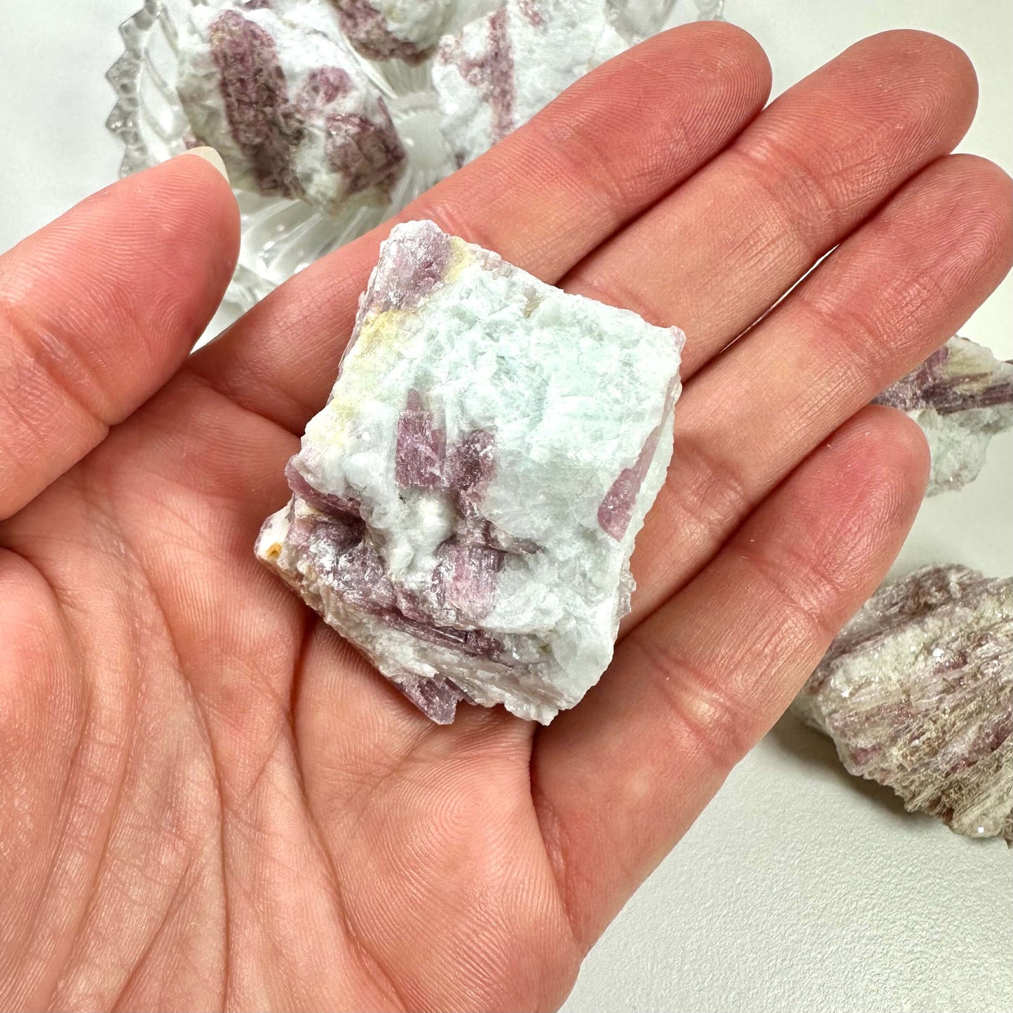 Rubellit kvarts, rå