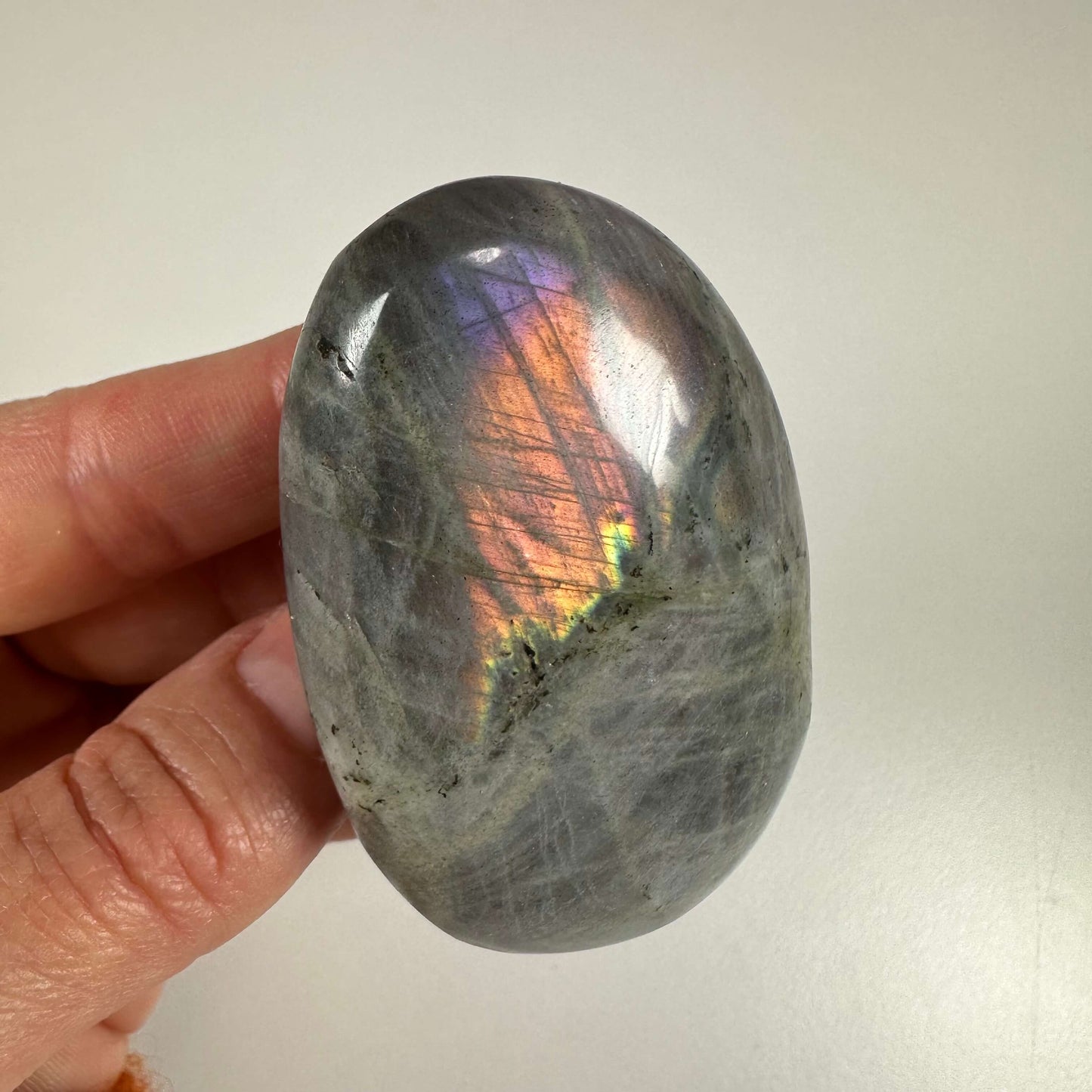 Labradorit sunset palmstone nr 2