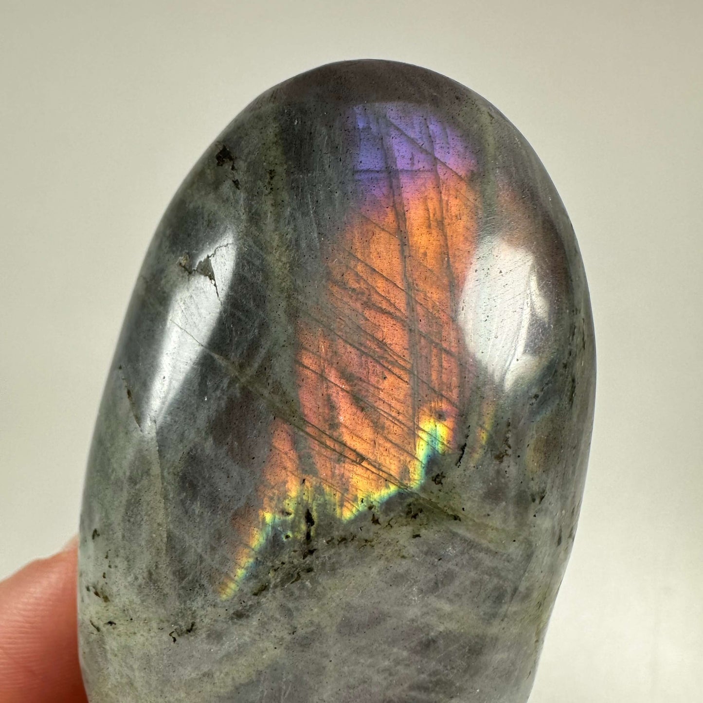 Labradorit sunset palmstone nr 2