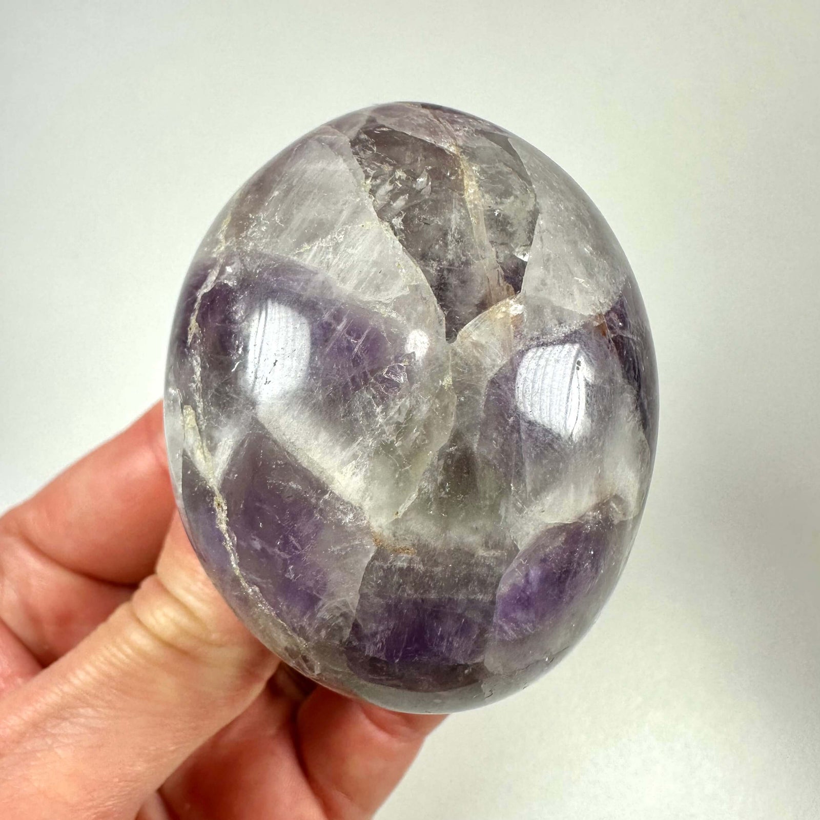 Chevron Ametyst palmstone