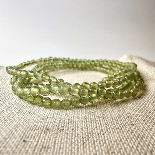 Prehnit armbånd, 3mm