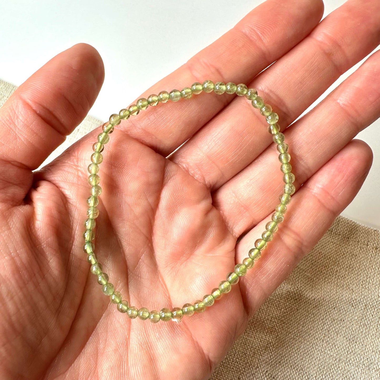 Prehnit armbånd, 3mm