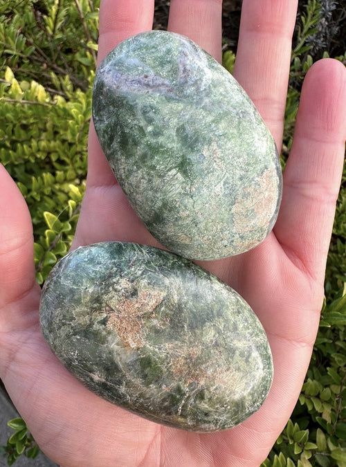 Chrysopras palmstones