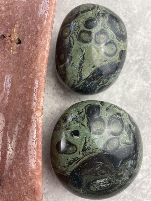 Jaspis Kabamba palmstone